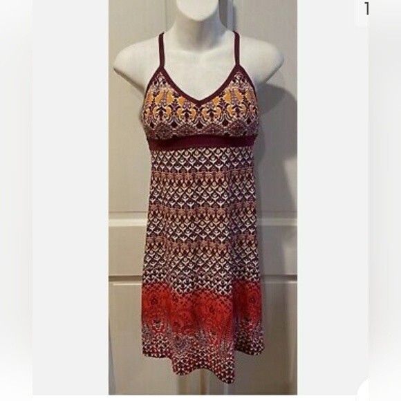 Athleta M Swim Dress Bodycon Shelf Bra Maroon Multi Color Cruise Wear - Picture 1 of 4